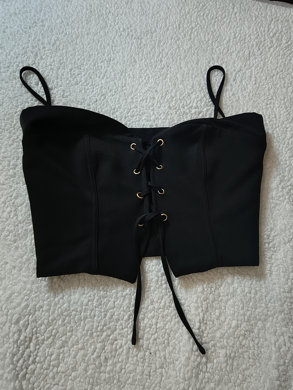 SO Black Minimal Seam Top with Branded Loop